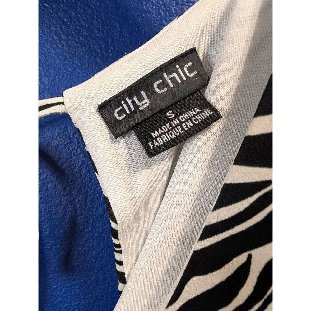 City Chic Zebra Playsuit Romper Women's Plus Size 16 0XL Animal Print Pockets - Picture 12 of 14